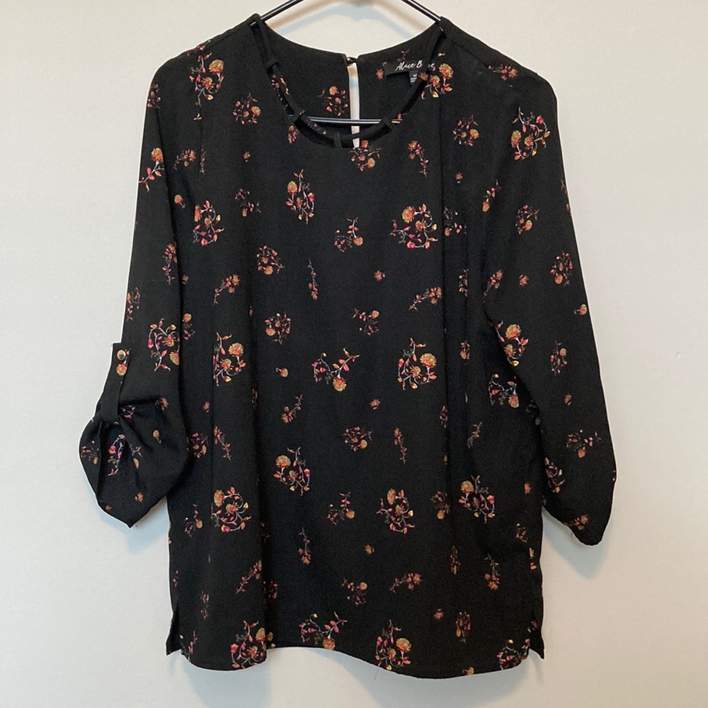 Alice Blue Ayala Neckline Cut Detail Blouse, size medium